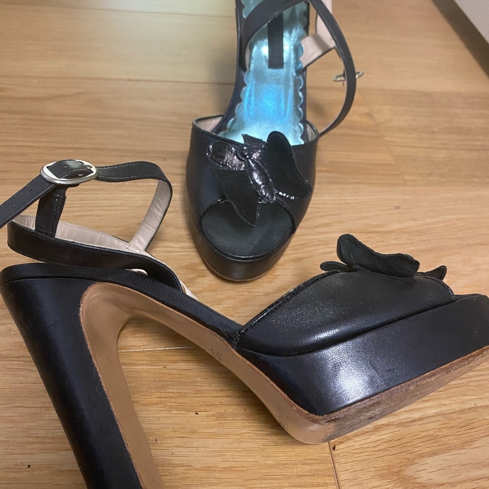 Marc Jacobs Heels - Picture 2 of 3